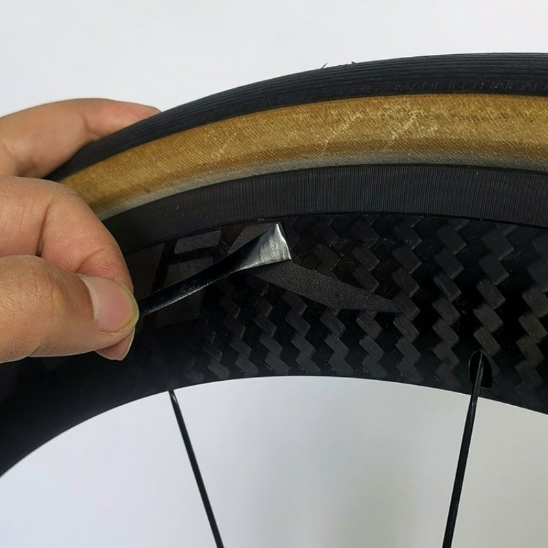 สติกเกอร์ติดหมวกกันน็อคมอเตอร์ - Mountain Biking Helmet บทวิจารณ์และราคา